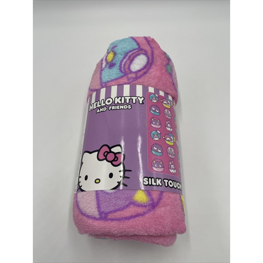 HELLO KITTY‎ AND FRIENDS THROW BLANKET, 40" X 50" 100% POLYESTERS, SILK THOUCH